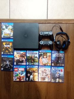 Playstation4with gamesand2controllers