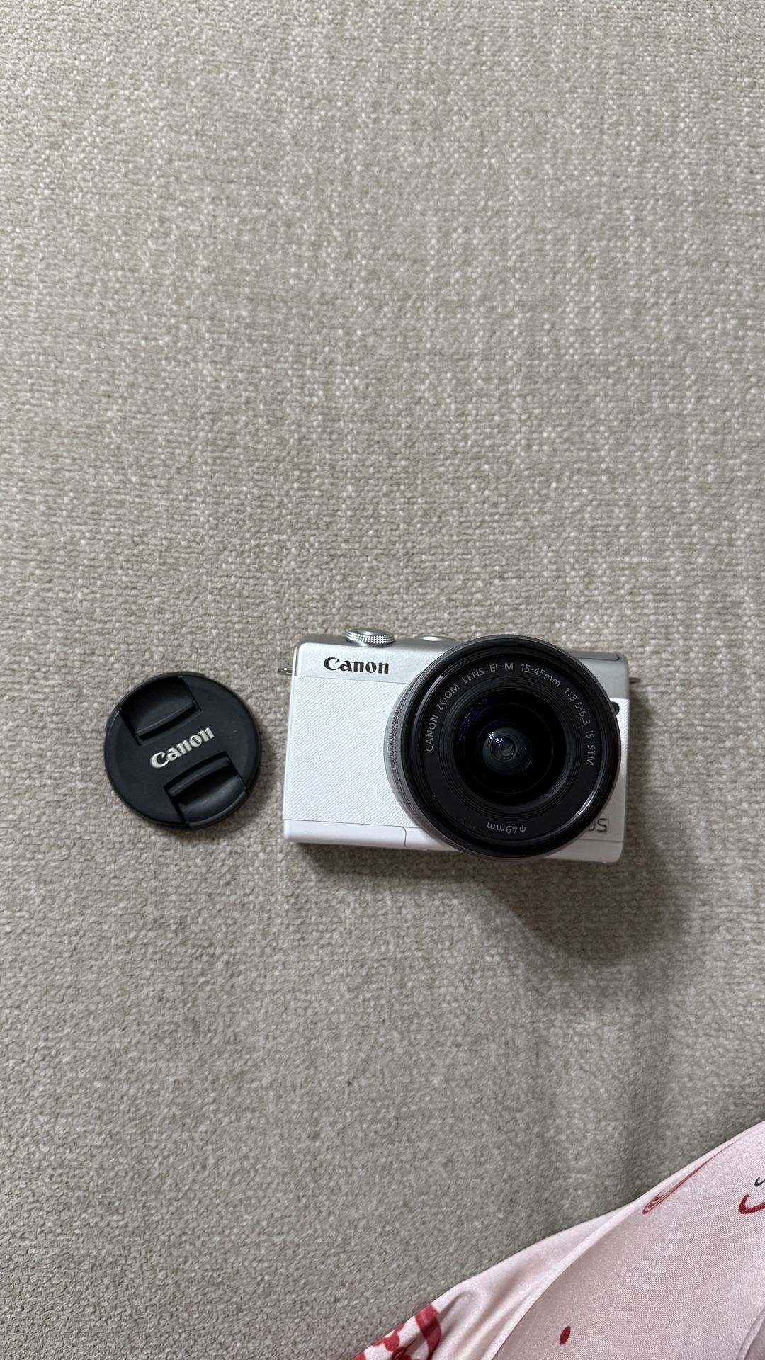 Canon EOS M200 Mirrorless Camera - Like New! With Kit Lens - Great Deal!