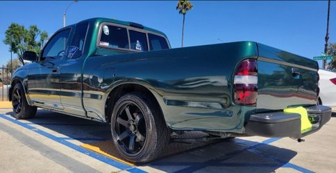 2002Toyota Tacoma