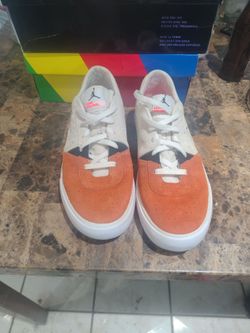 Jordan Series 'Dear Deloris' Low-Top Sneakers