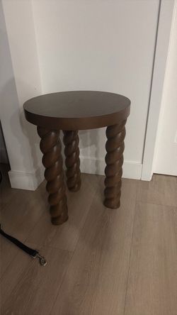 Round Wood Side Table with Twisted Legs