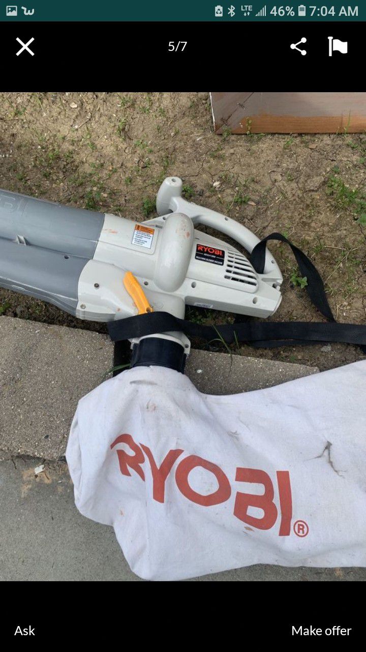 Ryobi electric leaf mulcher vacuum w reusable bag leaf blower yard work