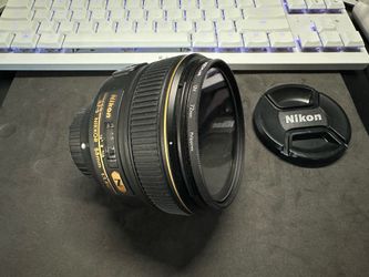 Nikon AF-S FX NIKKOR 58mm f/1.4G Lens for Nikon DSLR