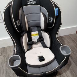 Graco Extend2fit Car Seat
