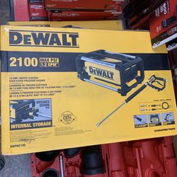 Dewalt New 13 Amp Jobsite Electric Cold Water Pressure Washer 2100