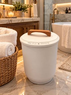 Bathroom towel warmer