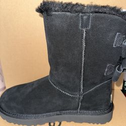 Bailey Bow Uggs