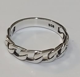 Sterling silver chain link ring. Size 10. 