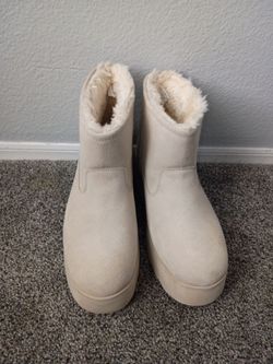 Time and Tru Faux‑Fur Boots (Gently Used worn once) – Women’s Size 10