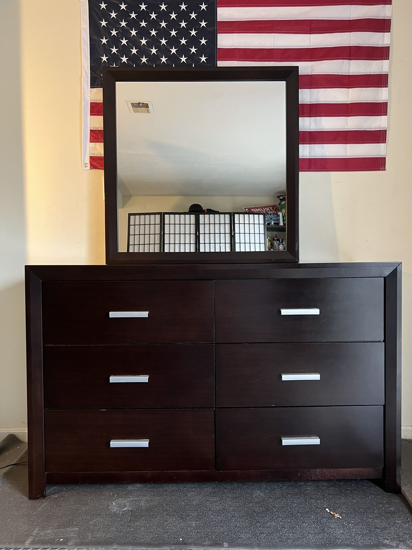 Black Dresser &mirror