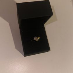 Stitch “Hug Me” Ring 