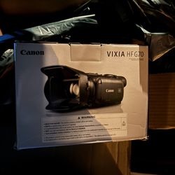 Canon Vixia HF G70 (5734C002) 4K UHD Camcorder - Black