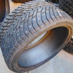 2 New Old Stock 285 30 20 Nokian Hakkapeliitta8 *STUDDED* Tires 99T XL Date 2014