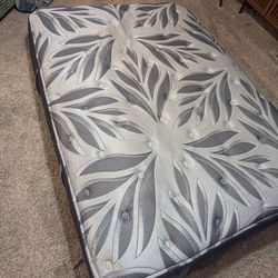Queen Size Pillow Top Mattress