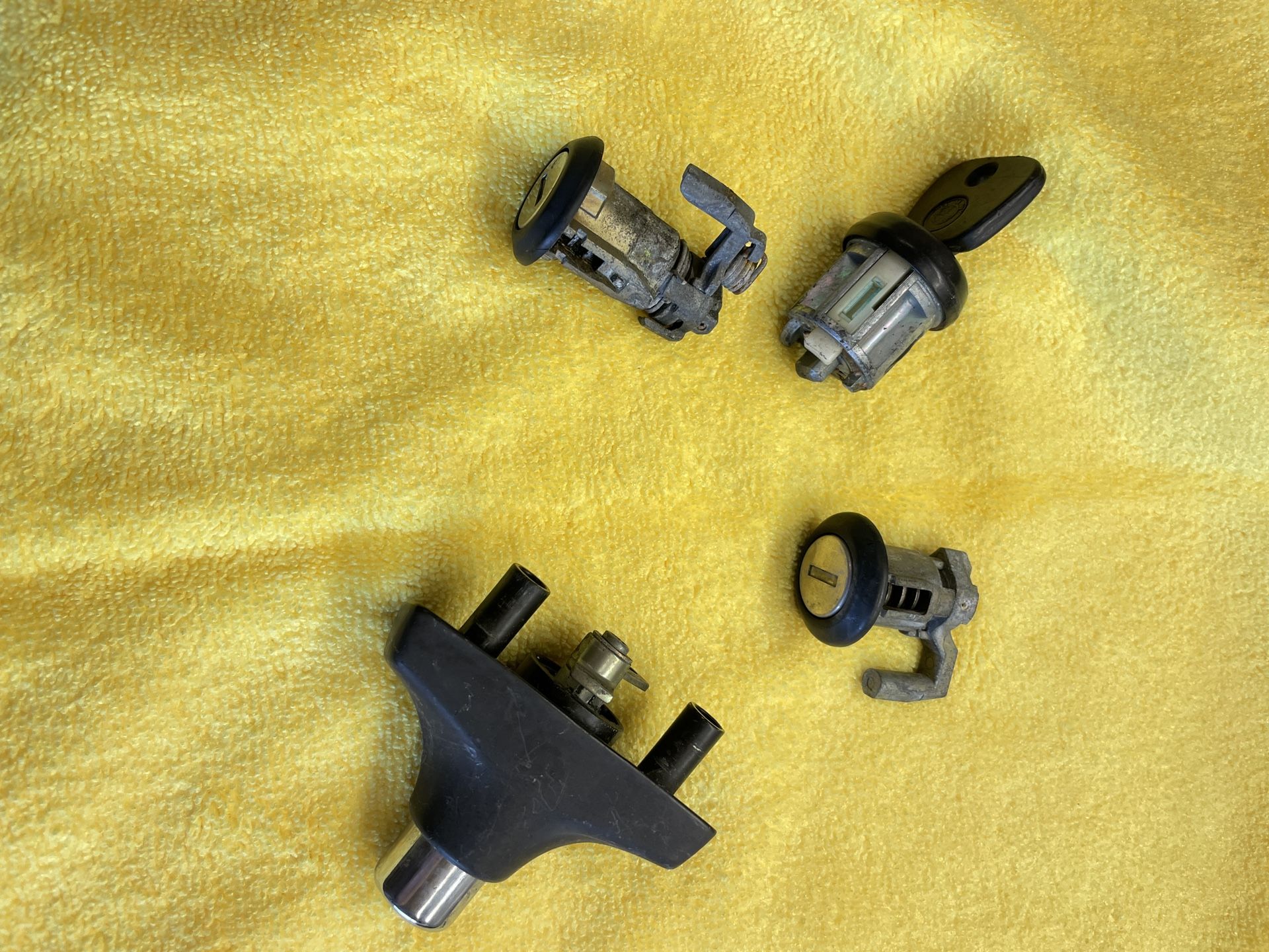 Bmw E30 Lock Set