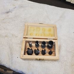 New 4 piece plug cutter set