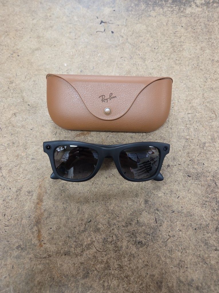 Ray-Ban Meta Wayfarer Polarized Sunglasses