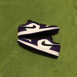 Jordan 1 Low Court Purple