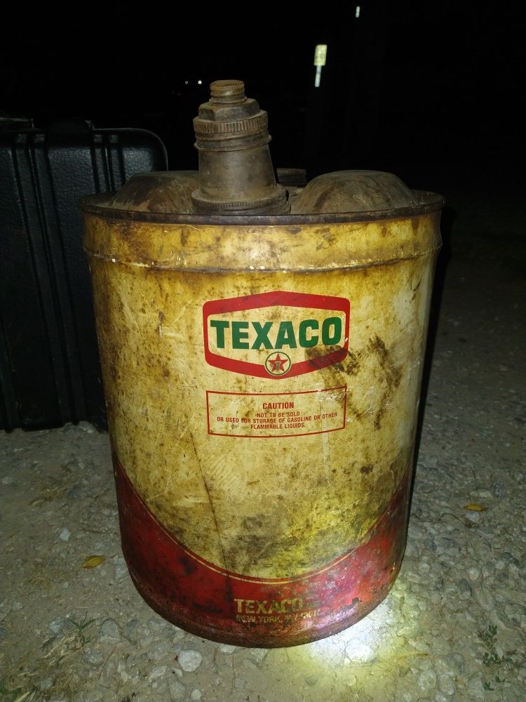 Vintage 5 gallon oil can