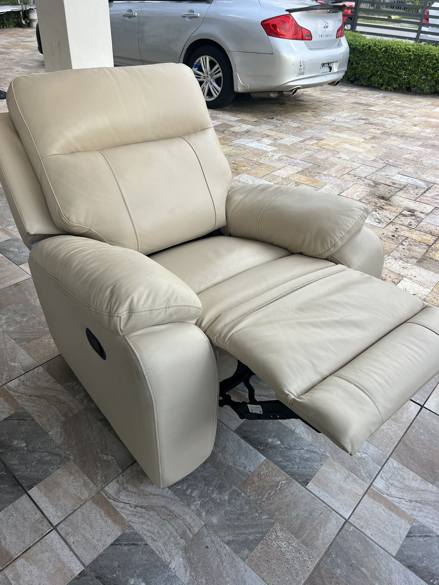 Reclinable