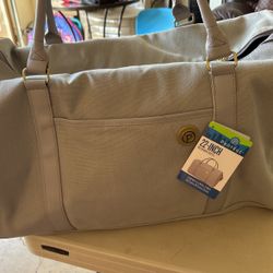 duffle bag 22”