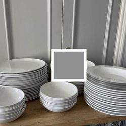 24 place settings -Centura Corning Ware -White - Dishes