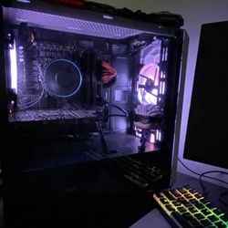 Gaming pc with gaming mouse and keyboard 