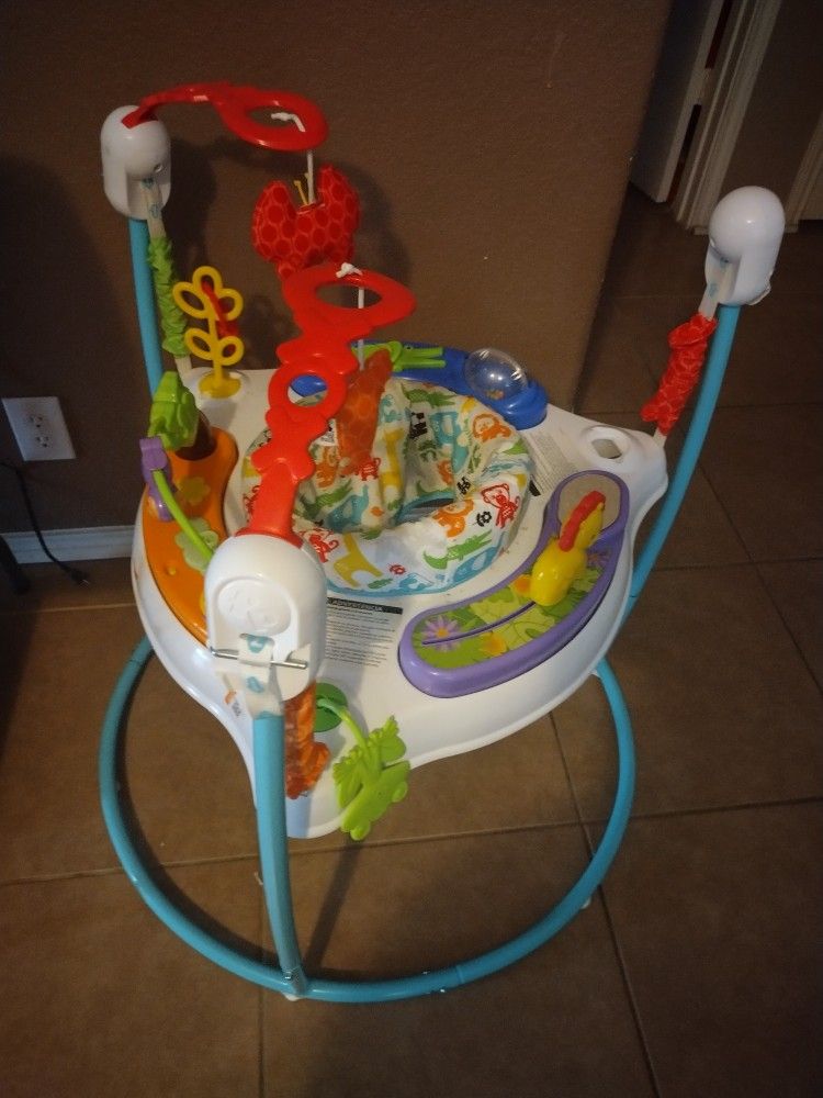Fisher Price Baby Bouncer In Excellent Condition