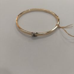 14k 8g Buckle Bracelet 