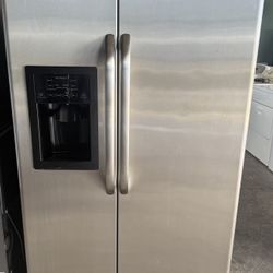 Stainless Steel Side by Side Refrigerator 