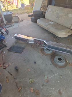 80 85 Bronco Bumper