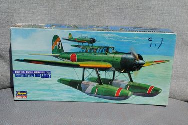 Hasegawa Aichi E13A1 type zero (jake) model kit
