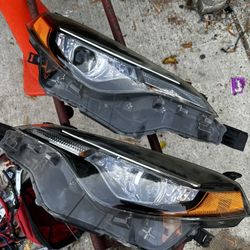 Corolla 2017 LE Headligth