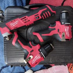 Milwaukee M12 2 Taladros Y Un Multitool