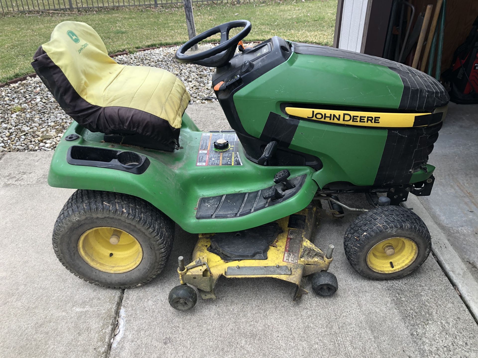 John Deere X320 Lawn Tractor for Sale in Frankfort, IL OfferUp