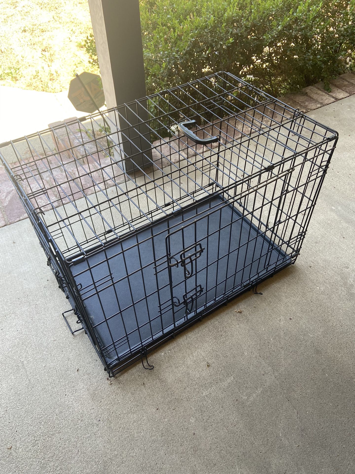 Medium Sized Dog Crate