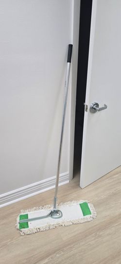 Commercial sweeper
