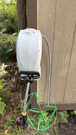 Garden hose reel