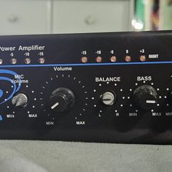 PYLE PRO AMPLIFIER PTA4
