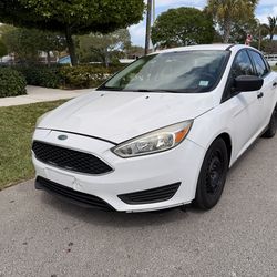 2016 FORD FOCUS