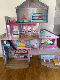 Doll House