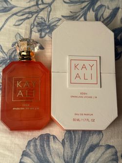 Kayali Sparkling Lychee Perfume