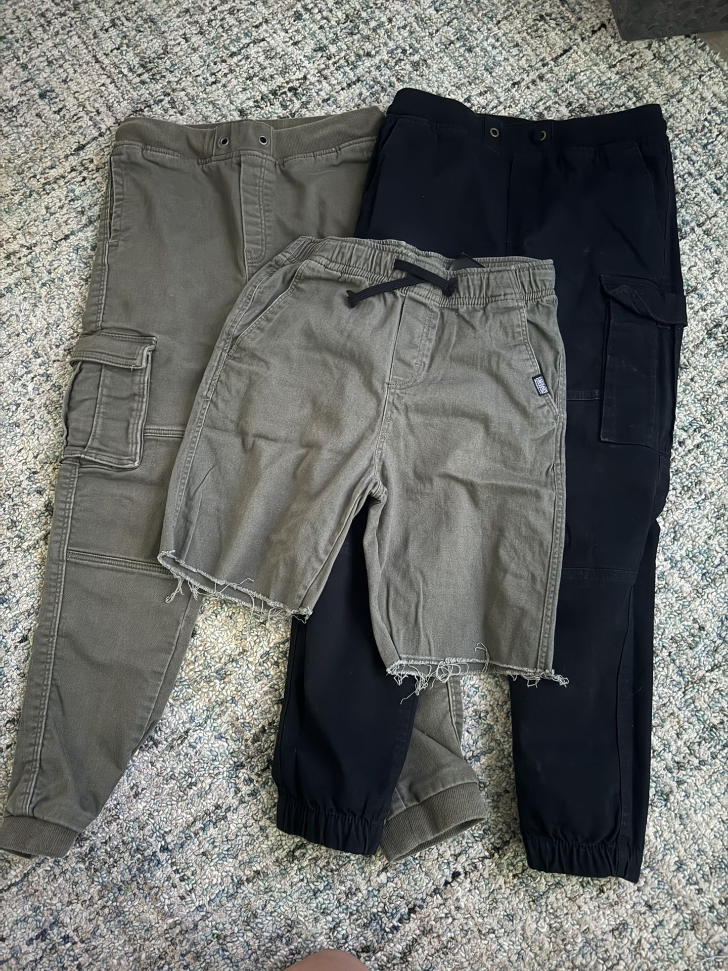✨Boy 10/12 H&M Pants/Shorts✨all For $14