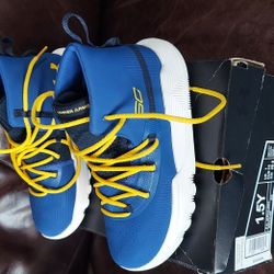 New UA - Steph Curry - Boys Shoes
