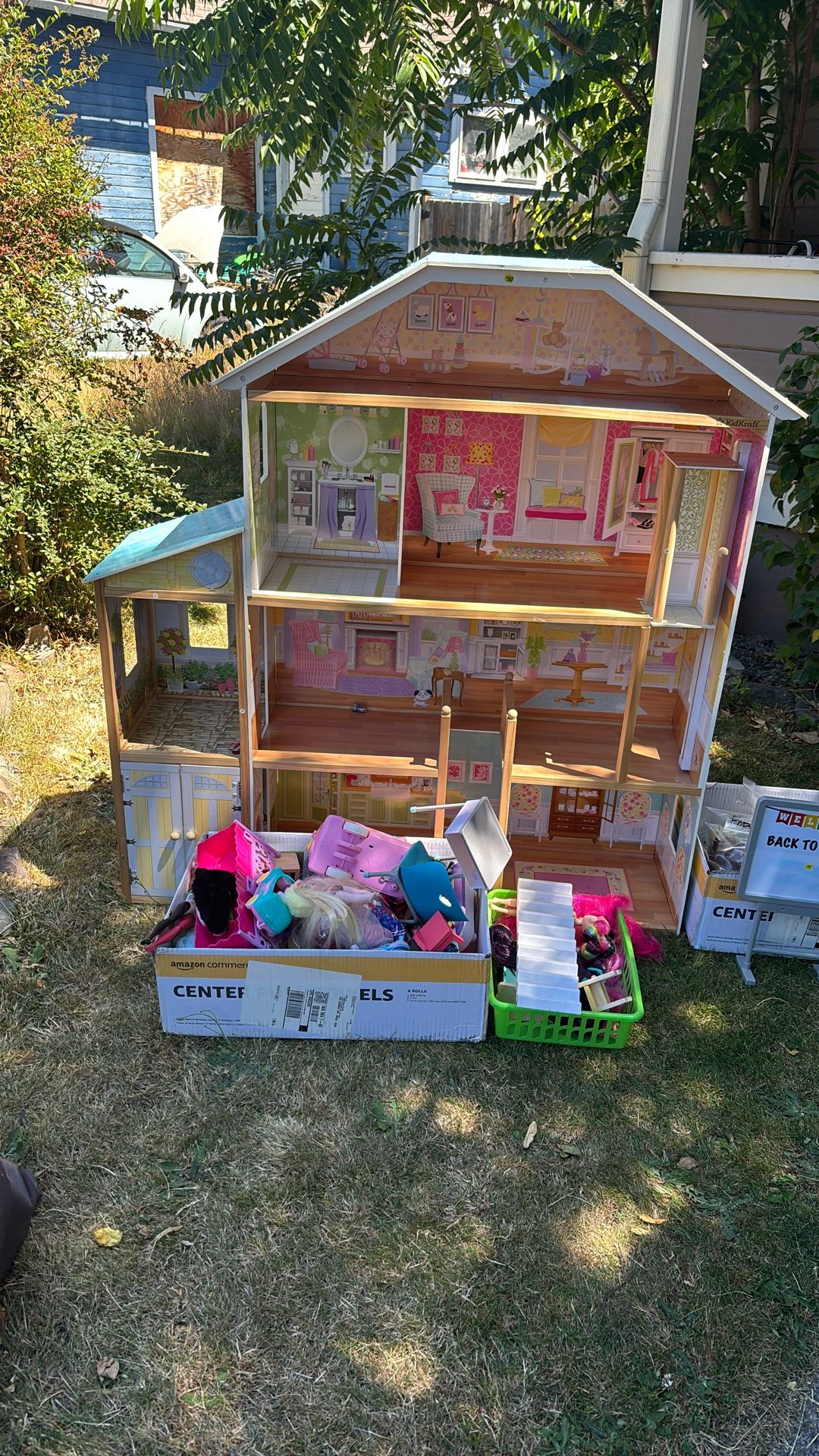 Kid Craft Dollhouse With Furniture & Extras