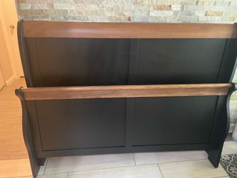 Queen Size Bed - (no mattress)