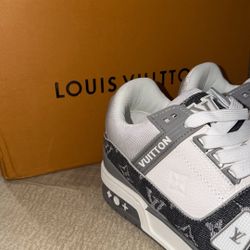 Lv Trainers 