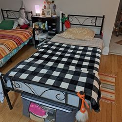 GreenForest Twin Bed Frame Metal Platform