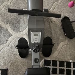 Rowing Machine 