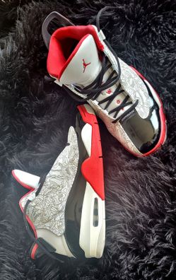 Mens basketball shoes